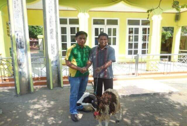 Penyerahan Kurban untuk Masjid Nurul Ikhlas